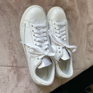 new nike low cut leather blazers